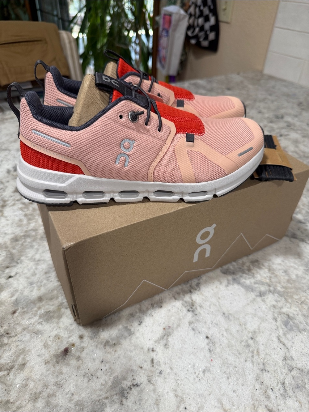 On Running Kids Sneakers in Pink and Red